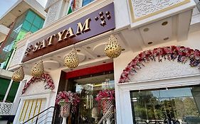 Satyam Room